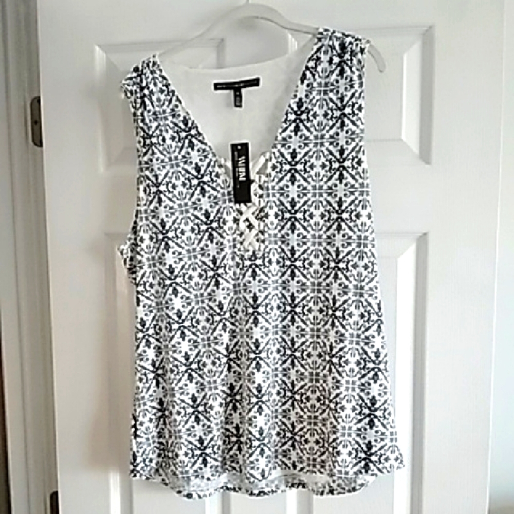 WHBM top